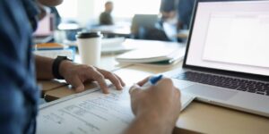 Prefeitura de Cabedelo/PB abre 2600 vagas gratuitas para o 4º ciclo de cursos online de capacitação profissional.